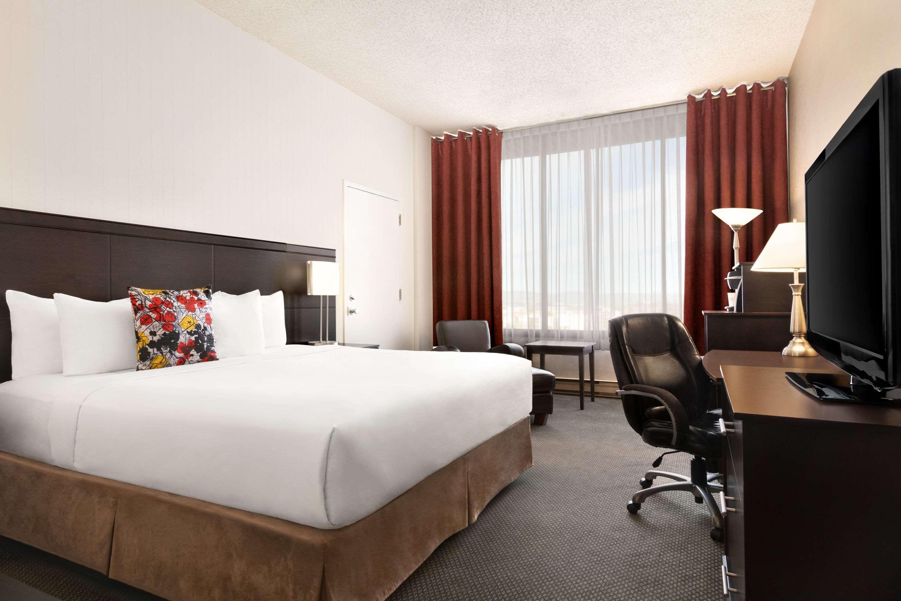 Travelodge By Wyndham Quebec City Hotel & Convention Centre Exterior foto