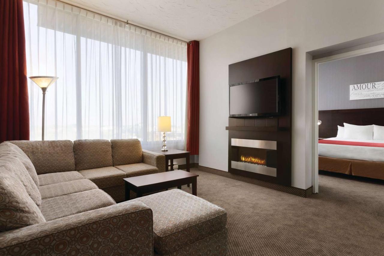 Travelodge By Wyndham Quebec City Hotel & Convention Centre Exterior foto