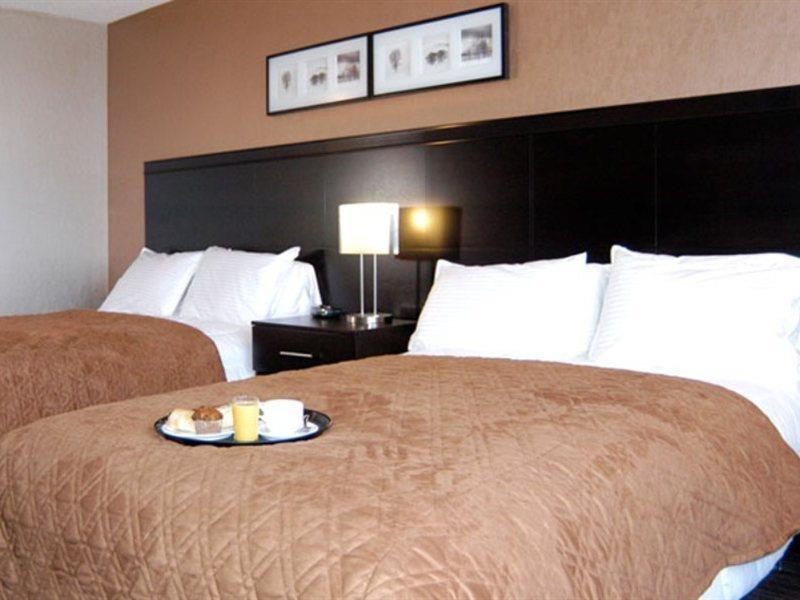 Travelodge By Wyndham Quebec City Hotel & Convention Centre Exterior foto